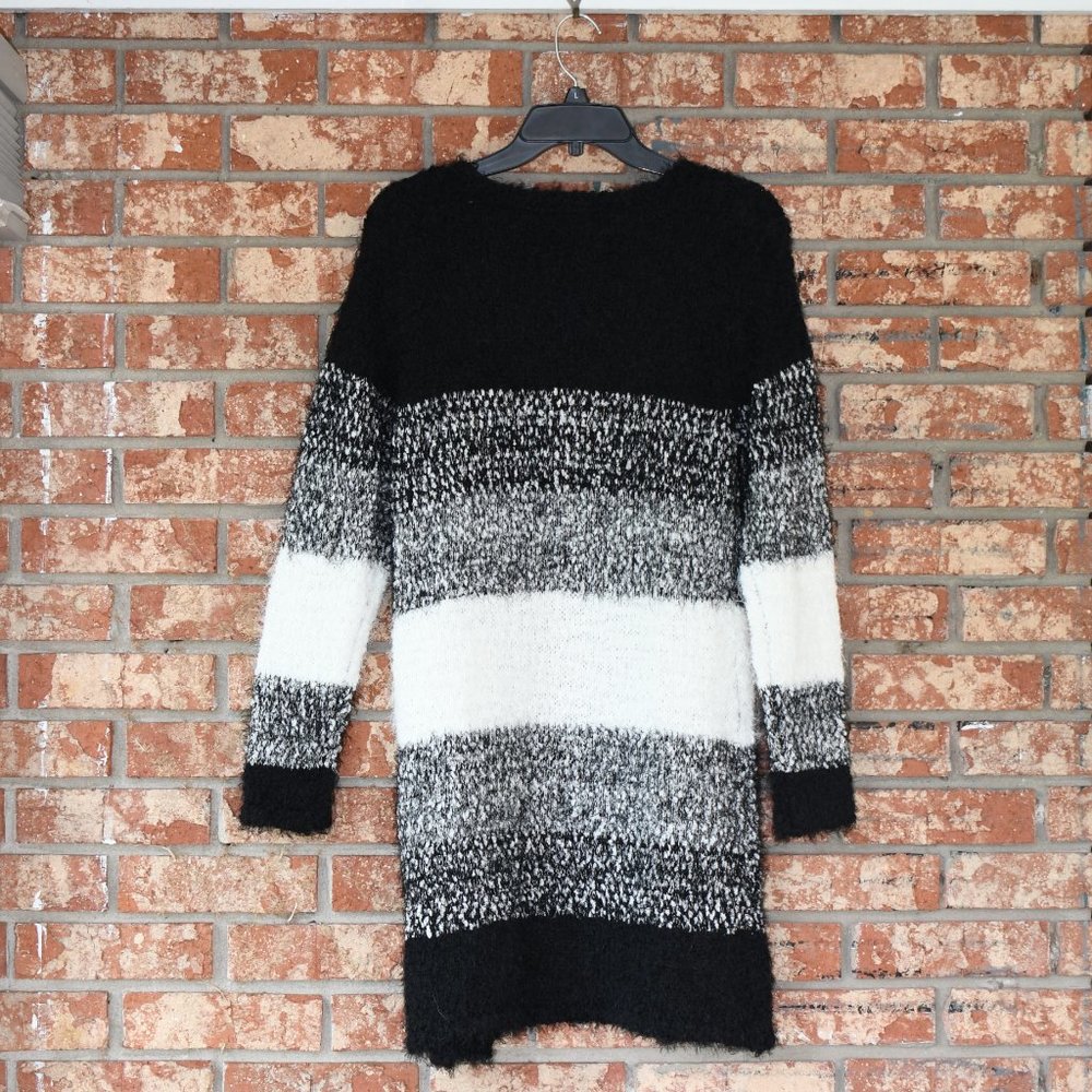 Apt. 9 Multicolored Sweater NWT - Picture 2 of 3